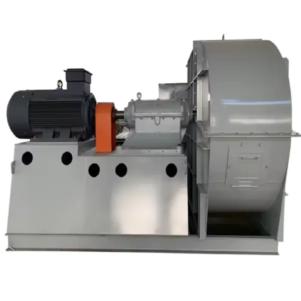 Ventilator s prisilnim vlekom